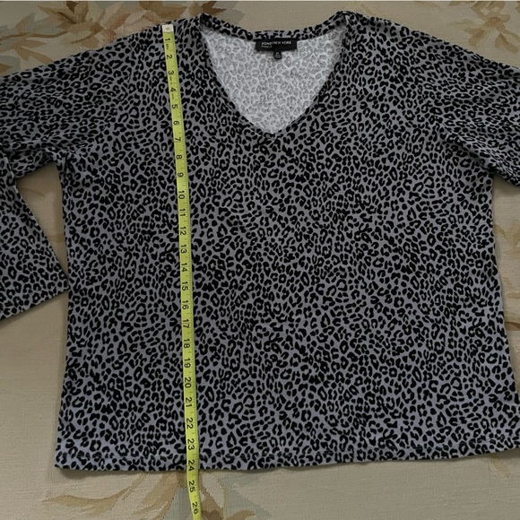 2X grey and black big cat print top - Picture 5 of 6